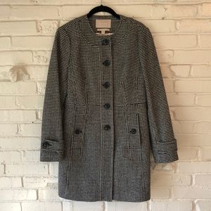 Banana Republic Black & White Houndstooth Coat